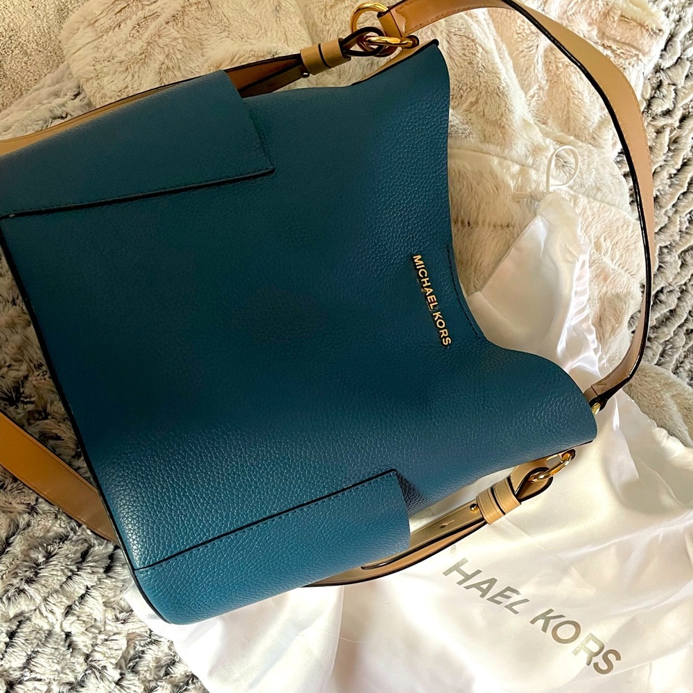 Michael Kors Bucket Bag- Blue